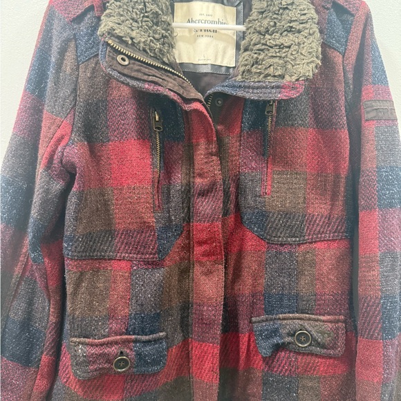 Vintage Y2K Abercrombie Women's Plaid Utility Jacket Red fur L - Picture 5 of 7